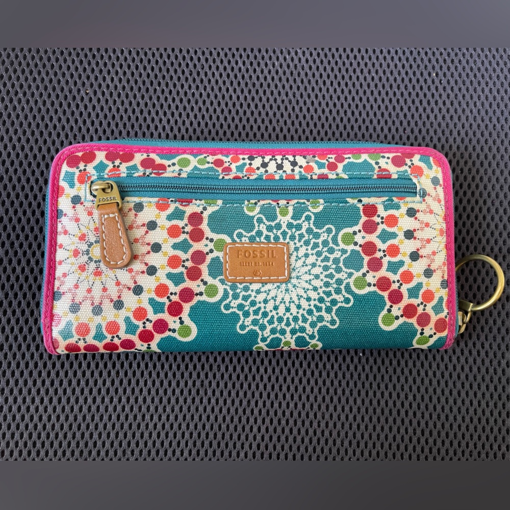 Euc Fossil Floral Print Wallet - image 4